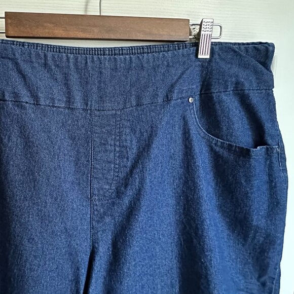 Time and Tru Women's XXL Size 20 Pull On Denim Capri Jeans Relaxed Fit Stretch - Picture 3 of 7